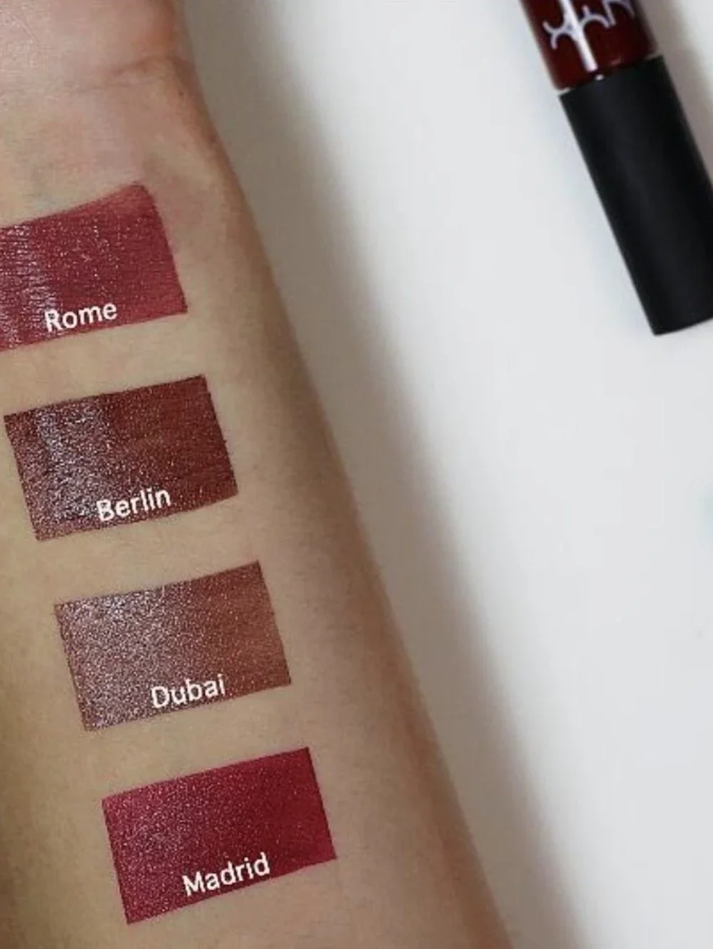 🧚‍♀️BERLIN NYX Cosmetics Soft Matte Lip Cream NWT